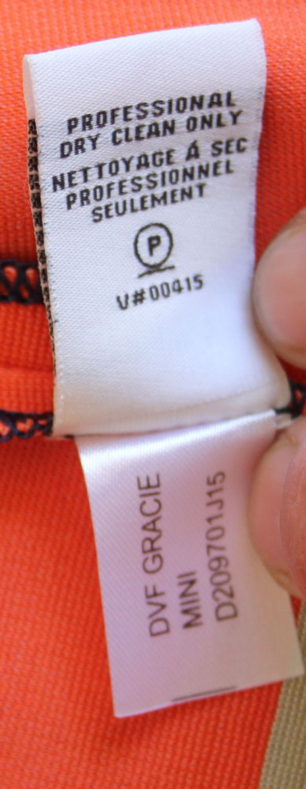 Robe courte larges rayures DIANE VON FURSTENBERG T.8
36/38 Vêtements