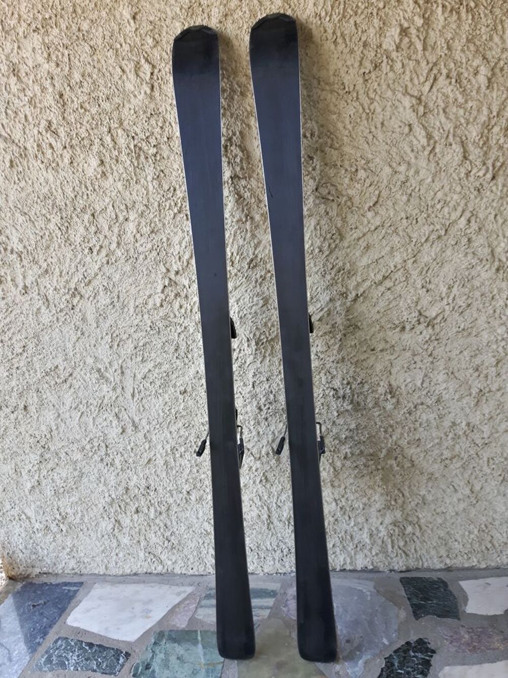 A vendre Skis Salomon Xwing Cruiser 1,58 m Sports