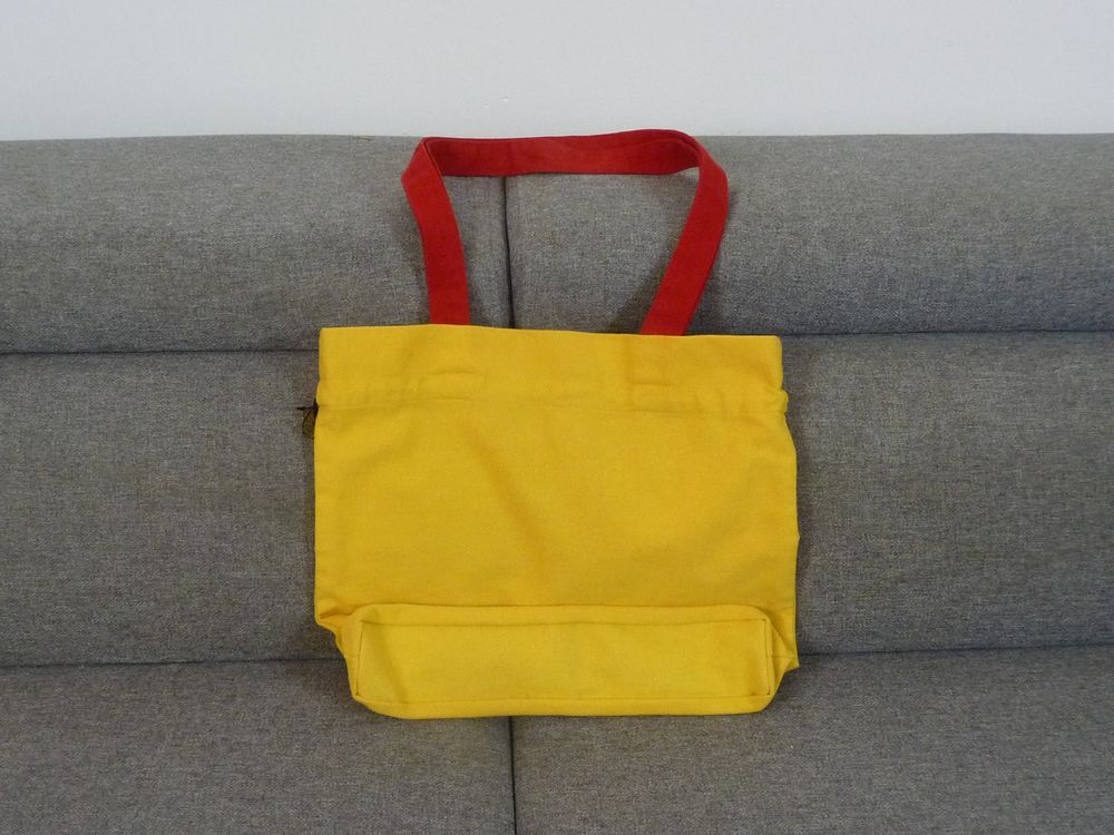 Sac &agrave; Main/ Fourre Tout Jaune presque Carr&eacute; &agrave; Anses Rouge Maroquinerie