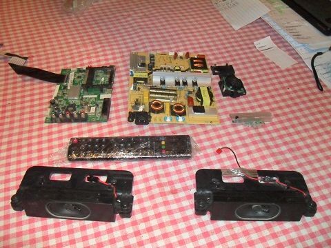 DIFFERENTES PIECES POUR TV THOMSON 48FS3003 10 Dollon (72)