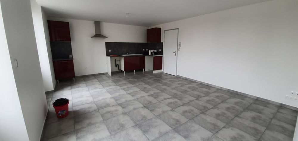 Location Appartement Appartement 3 pièces centre ville de Saint genis de Saintong Saint-genis-de-saintonge