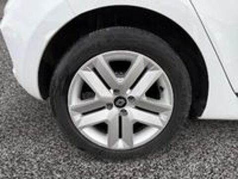 Clio IV CLIO SOCIETE TCE 100 GPL EVOLUTION REVERSIBLE 2024 occasion 08000 Charleville-M&eacute;zi&egrave;res