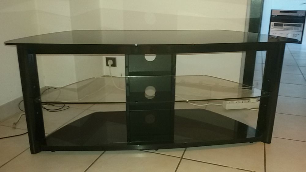 Meuble TV DESIGN - JAHNKE -3 plateaux Meubles