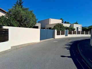  Villa à vendre 6 pièces 215 m²