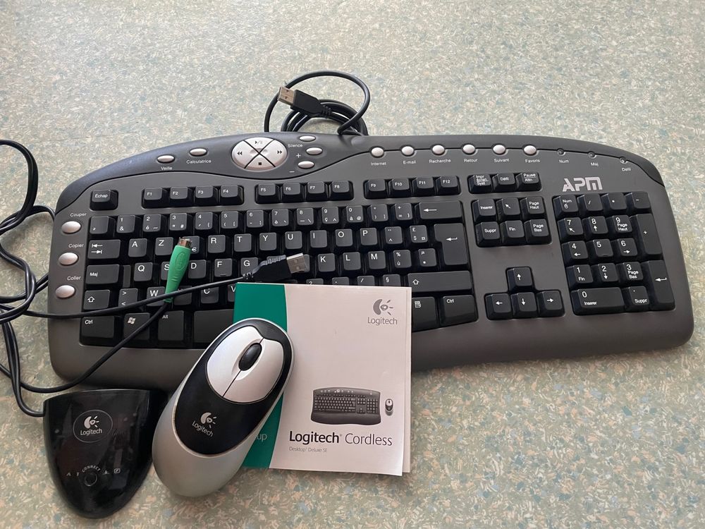 ensemble clavier et souris Logitech cordless desktop Matériel informatique