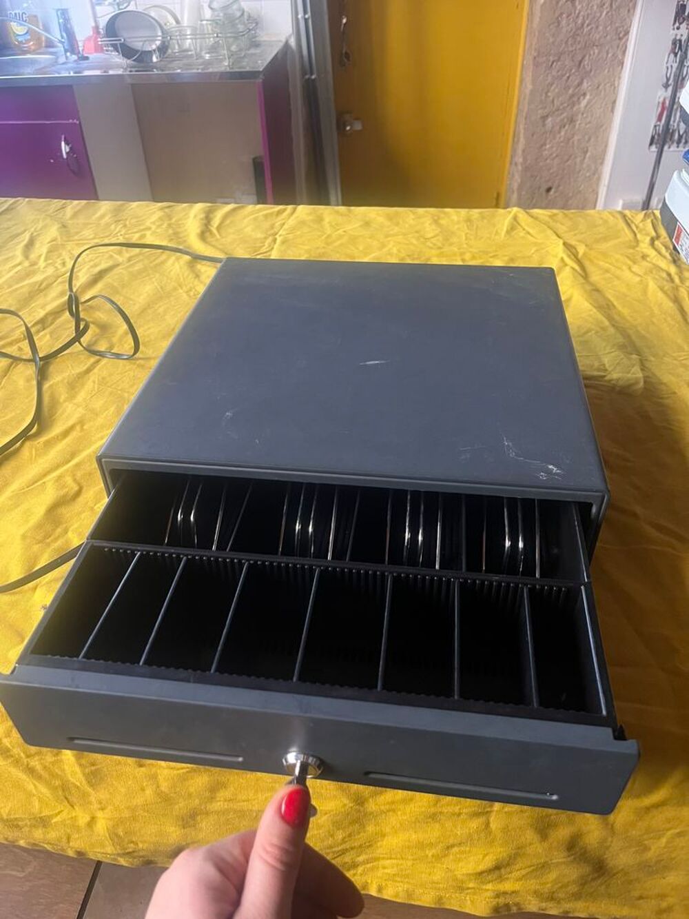   Tiroir caisse � cl�  