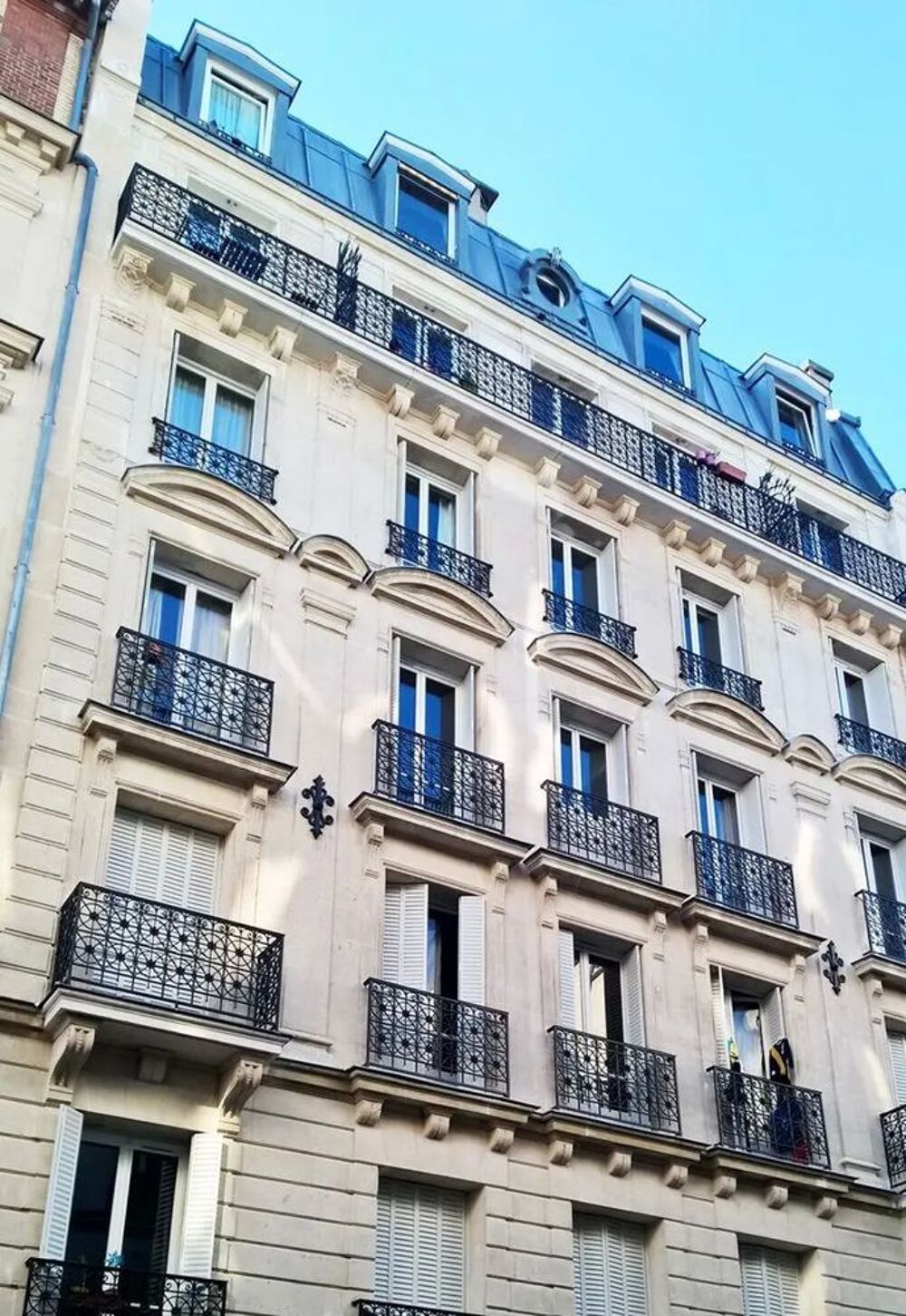 Vente Appartement Batignolles dernier étage 2pièces terrasse immeuble refait Paris 17