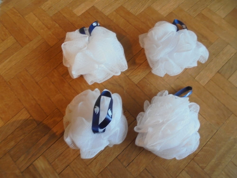4 fleurs de bain blanches (25) Décoration