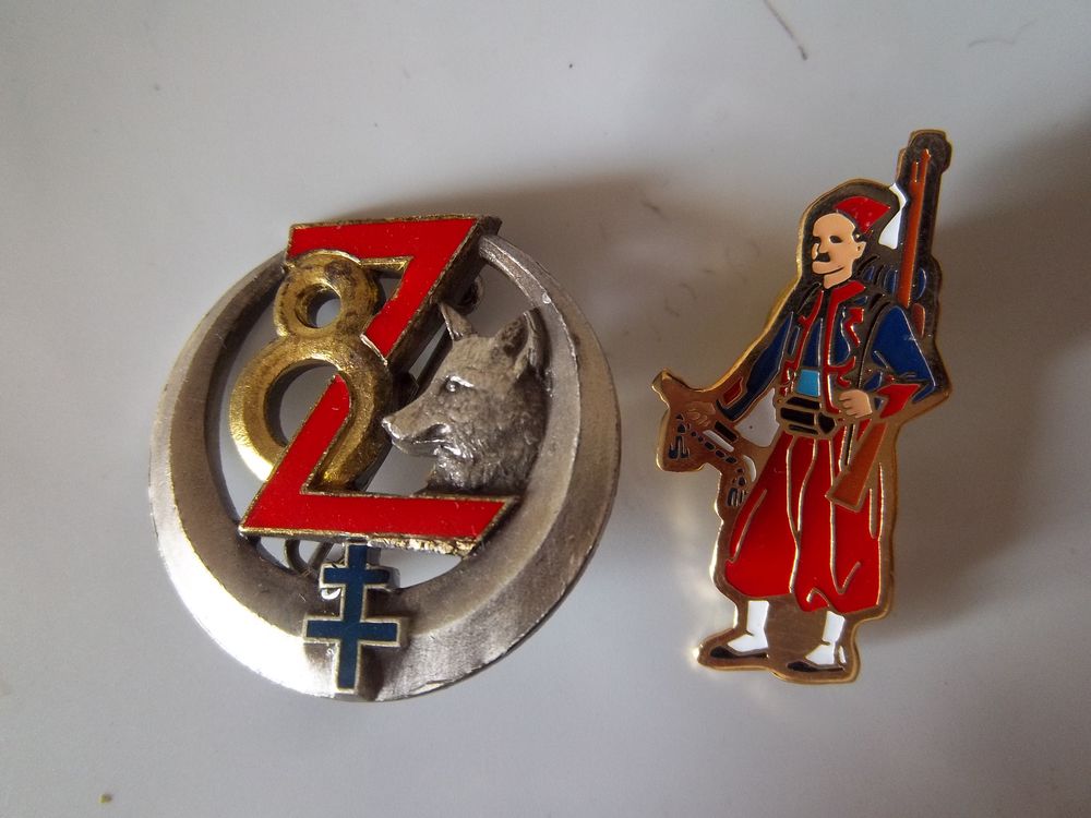 insigne 8e bataillon de zouaves (BZ) + pin's Zouaves infante 