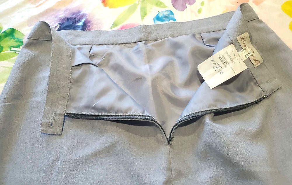 JUPE GRIS PALE EMMA PERNELLE T48 Vêtements