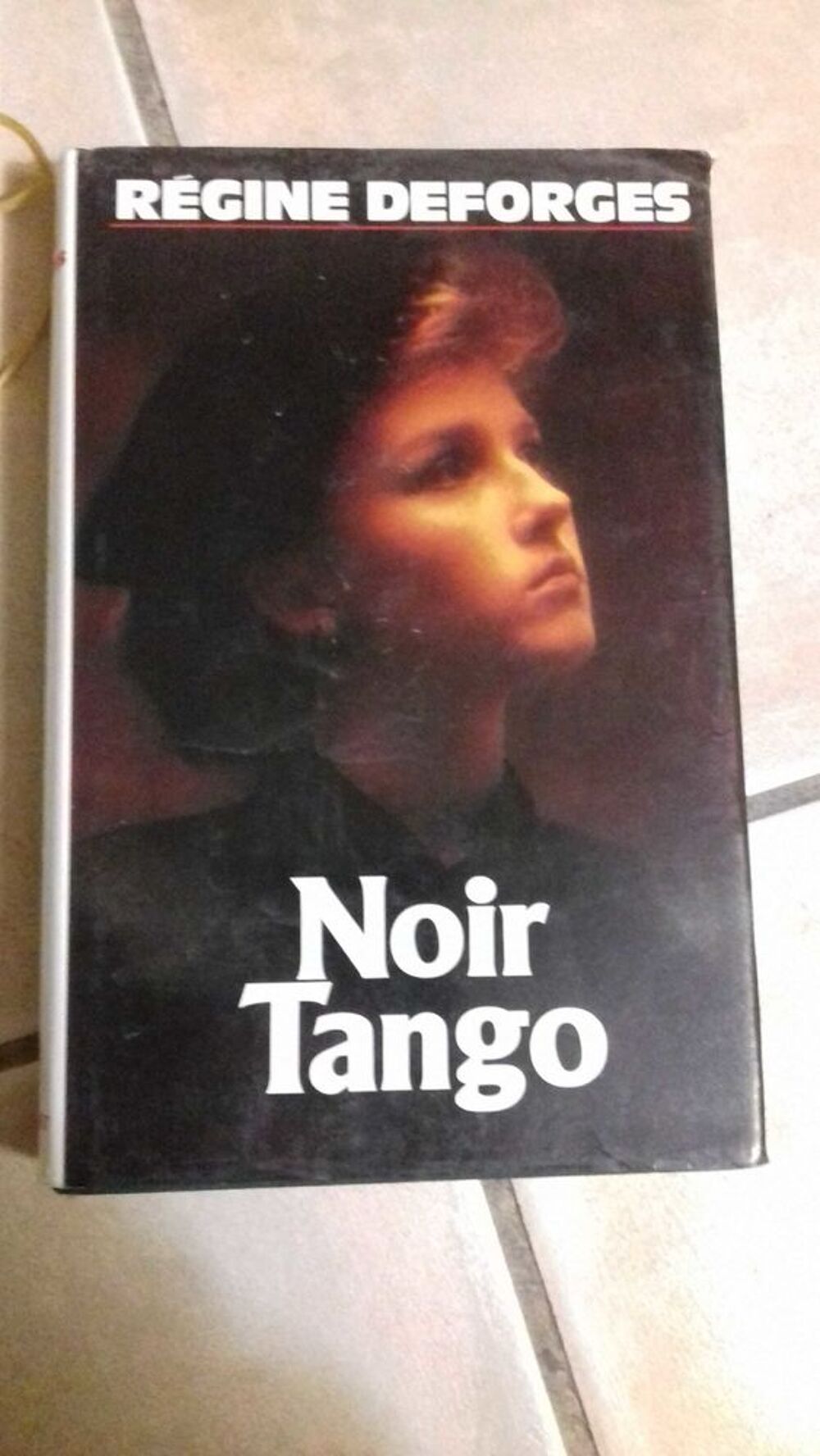 Noir tango Livres et BD