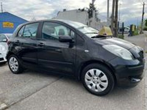 Yaris 1.3 - 87 VVT-i Luna 2007 occasion 42700 Firminy