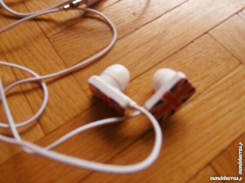 Ecouteurs motif drapeaux anglais (26) 5 Tours (37)