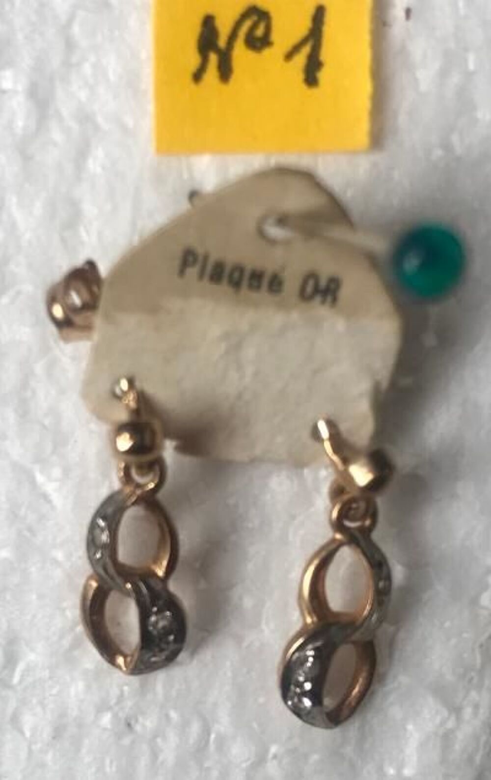  Boucles oreilles pendantes en plaqu&eacute; OR avec zircons Bijoux et montres