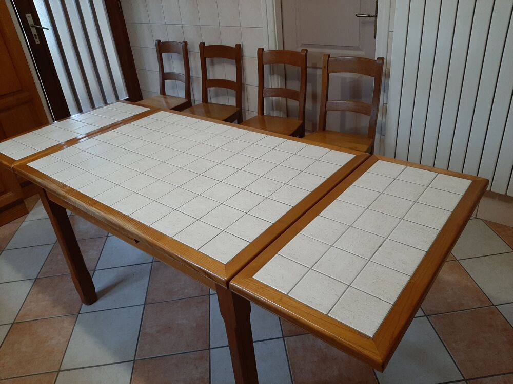 Table cuisine ch&ecirc;ne avec plateau carrelage + 4 chaises Meubles