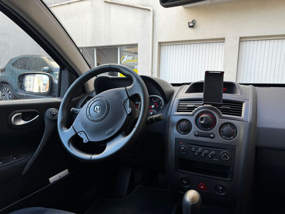 M&eacute;gane II M&eacute;gane 1.6 16V Sport Dynamique 2005 occasion 77340 Pontault-Combault