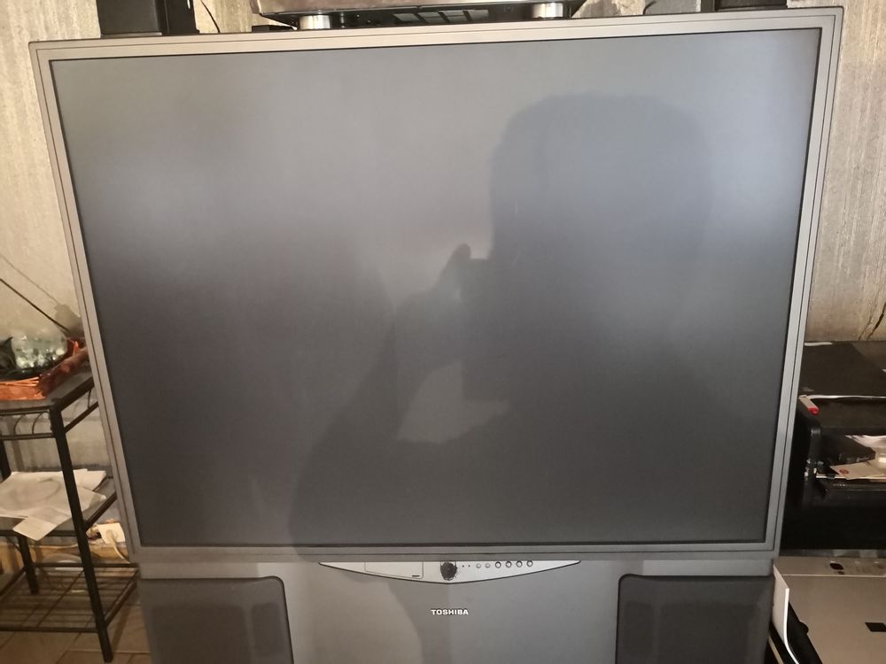 t&eacute;l&eacute;viseur Toshiba r&eacute;troprojecteur Audio et hifi