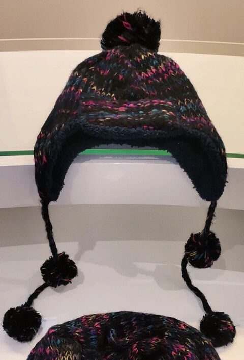Ensemble neuf bonnet et écharpe Clockhouse 100% acrylique
15 Paris 15 (75)