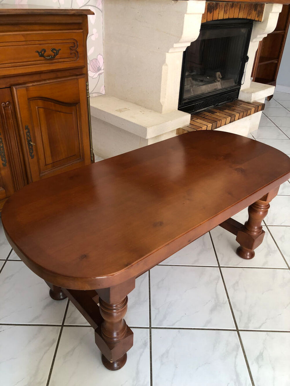 Belle table de salon - table basse en bois massif (merisier) Meubles