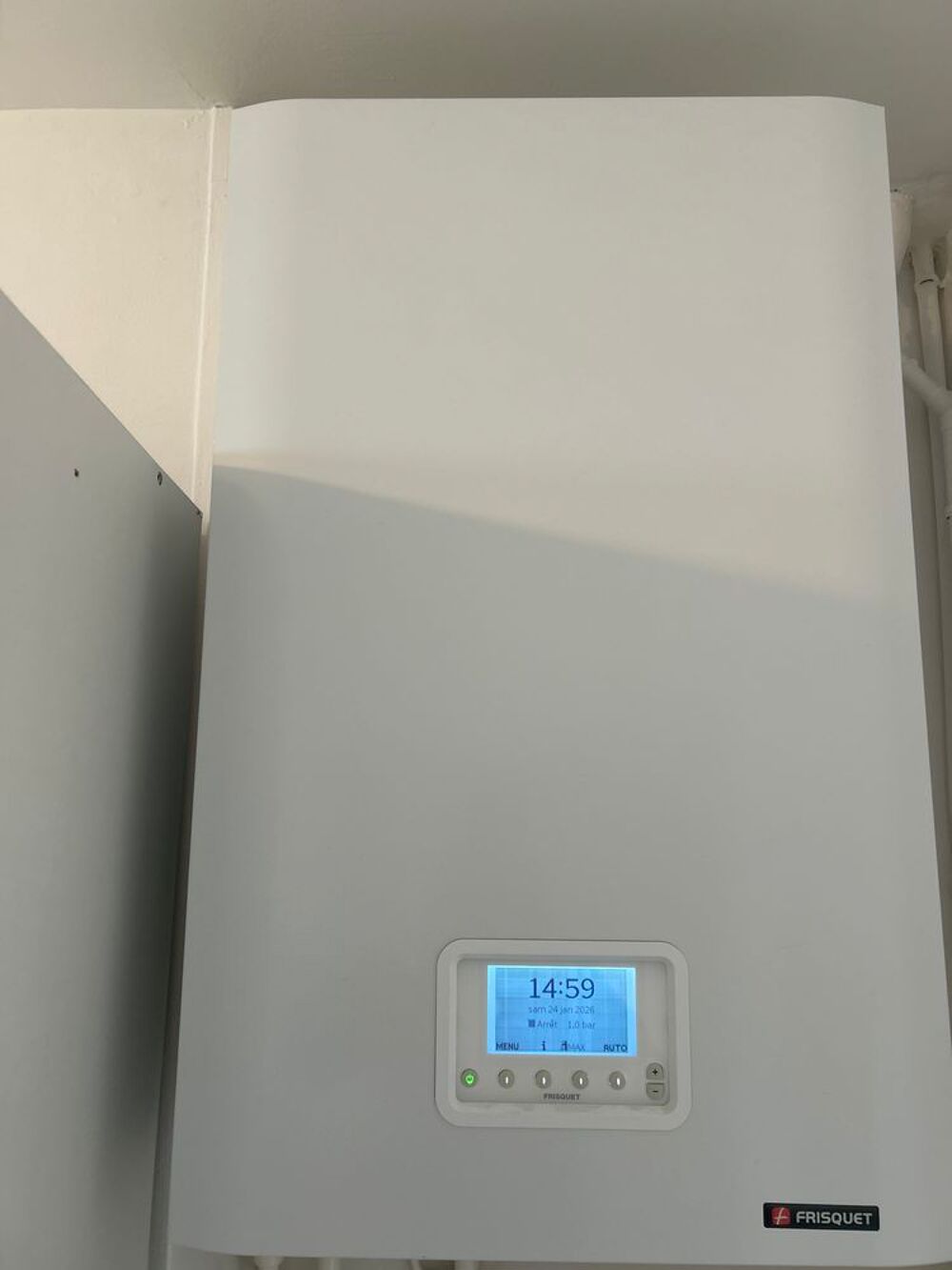 Chaudi&egrave;re FRISQUET &agrave; condensation ultra Luxe vantouse gaz Bricolage