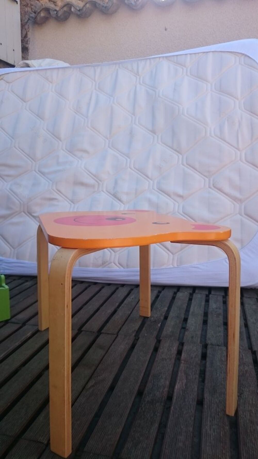 PETITE TABLE ENFANT
A MOTIF ANIMAL Mobilier enfants