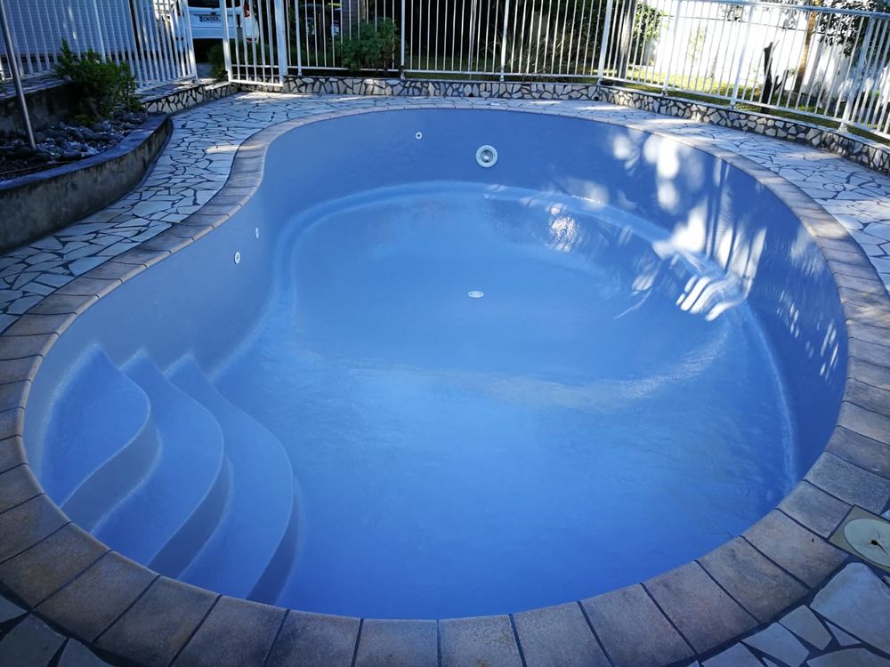 sur r&eacute;sine d'&eacute;tanch&eacute;it&eacute; pour votre piscine b&eacute;ton Jardin