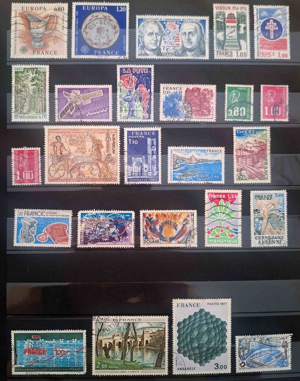 S&eacute;rie de timbres de collection de France E 
