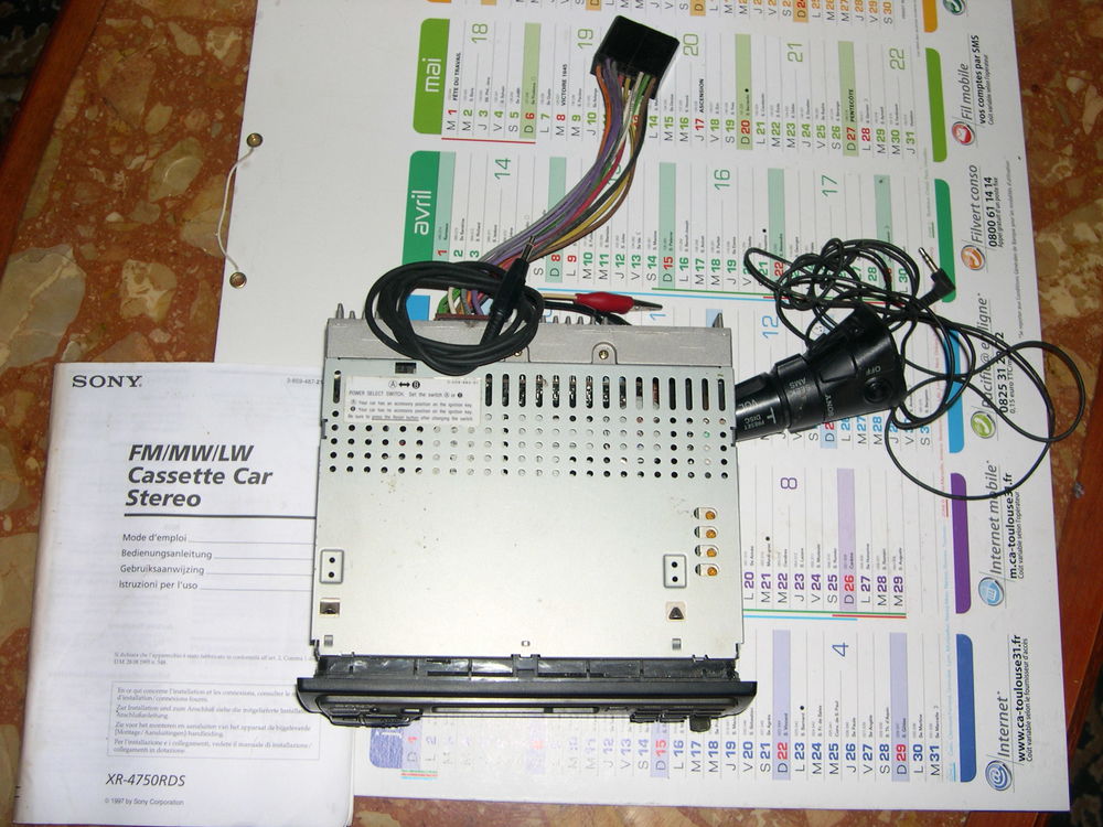 AUTO-RADIO CASSETTES Photos/Video/TV