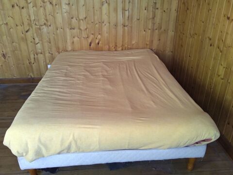 lit et sommier 2 places 75 Pouilly-les-Nonains (42)