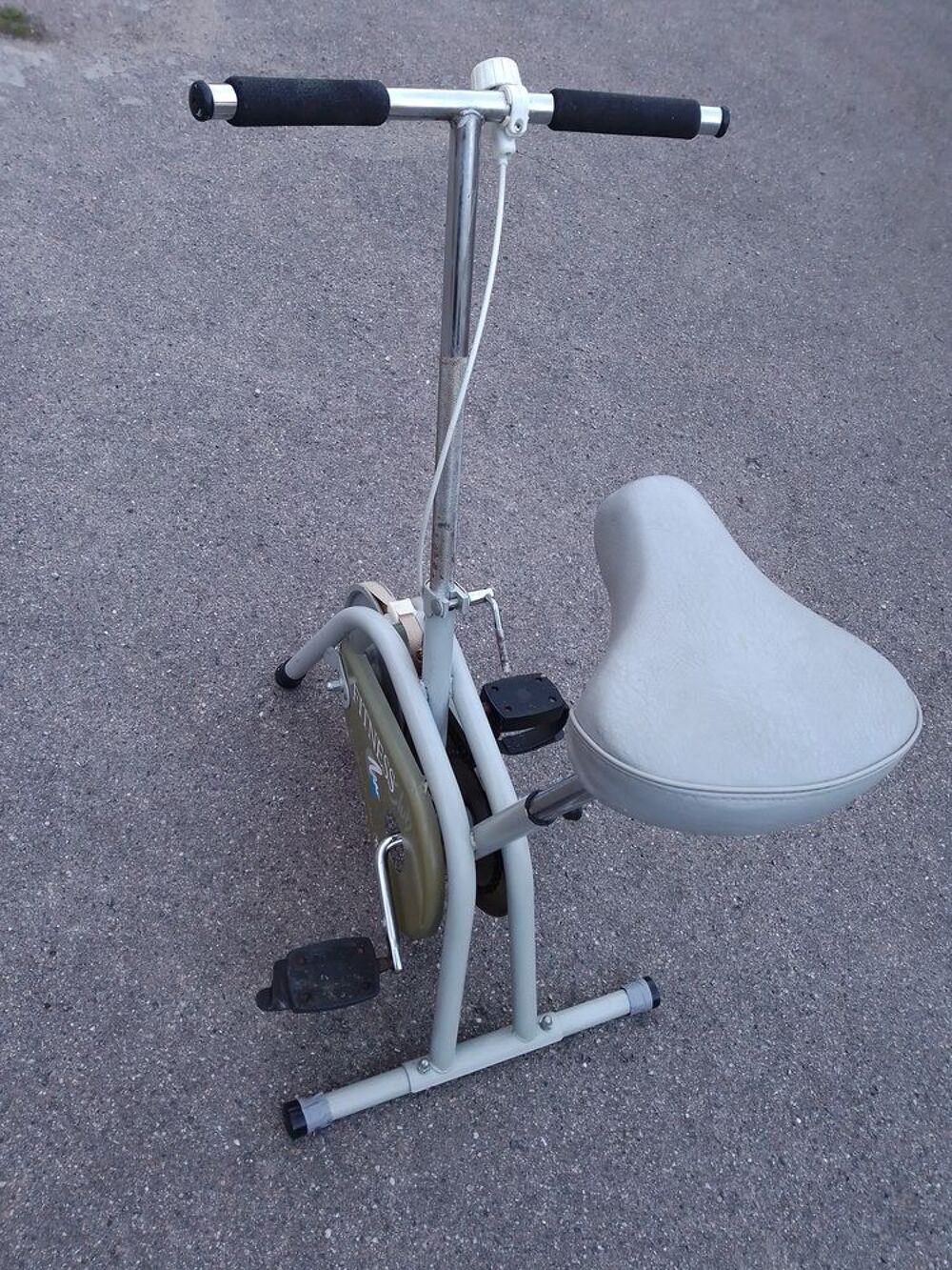 V&eacute;lo d'appartement FITNESS club . Vélos