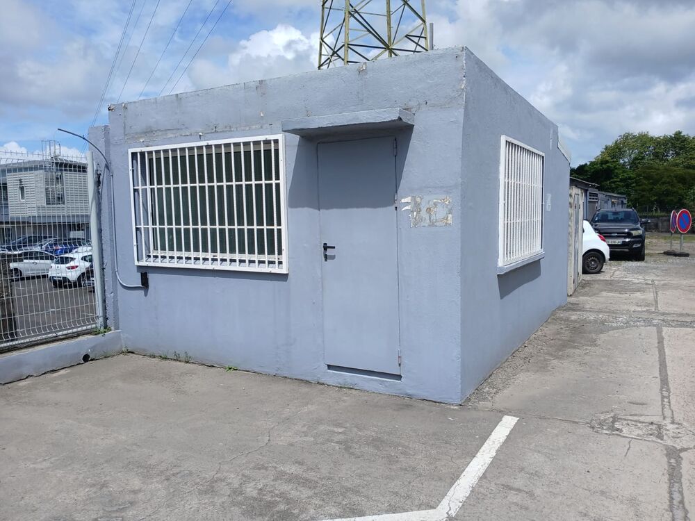 Location Autre Local aux Abymes 600€ Les abymes