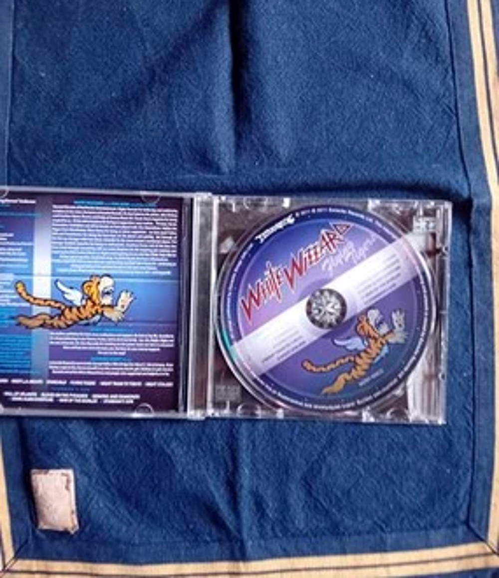 CD METAL GROUPE WHITE WIZZARD CD et vinyles