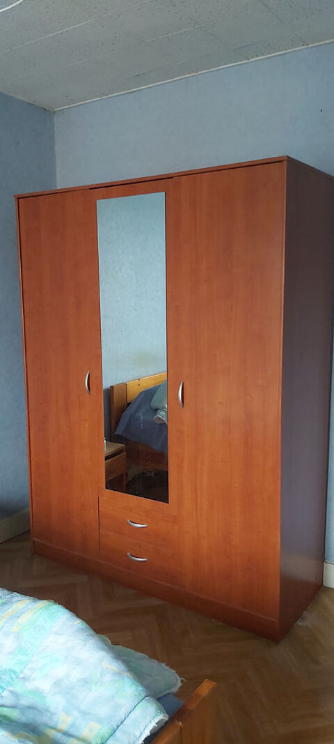 GRANDE ARMOIRE PENDERIE PANORAMIQUE 150 Miramas (13)