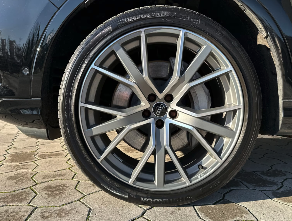 Q7 55 TFSI e 380 Tiptronic 8 Quattro S line (22 CV) 2020 occasion 59000 Lille