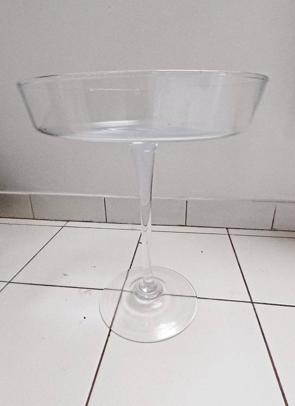 ?	Haute coupe &agrave; fruit ou autre en verre, diam&egrave;tre environ 30 Décoration