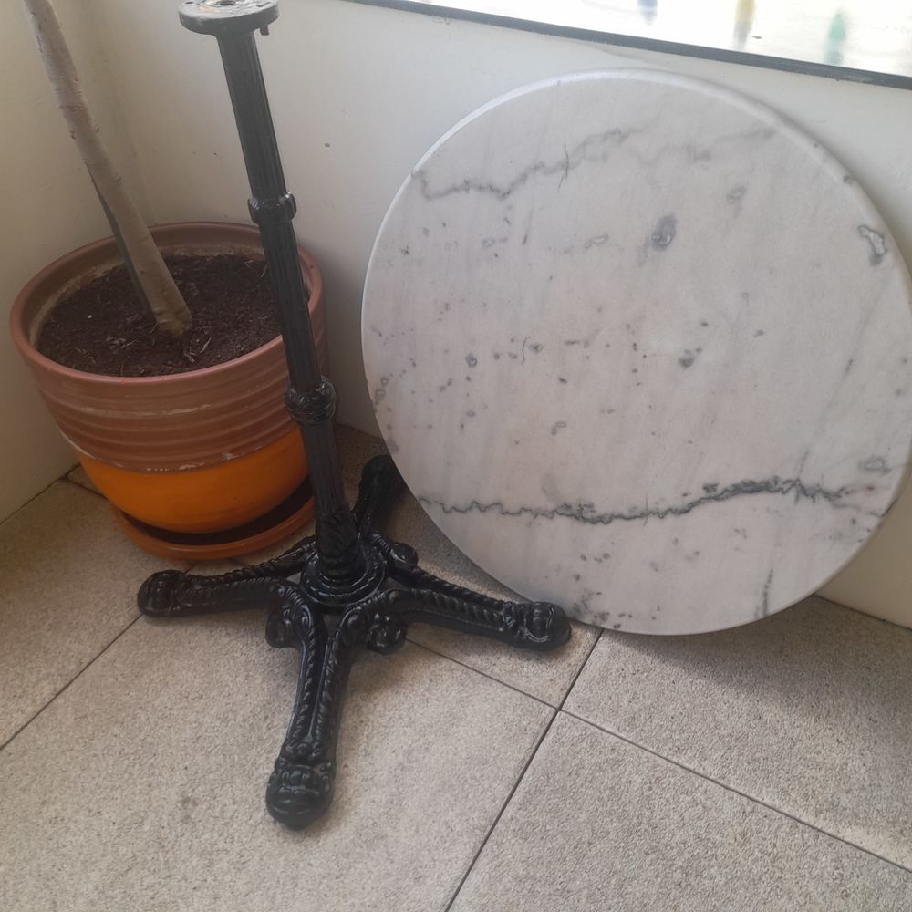 Table marbre 60 cms Meubles