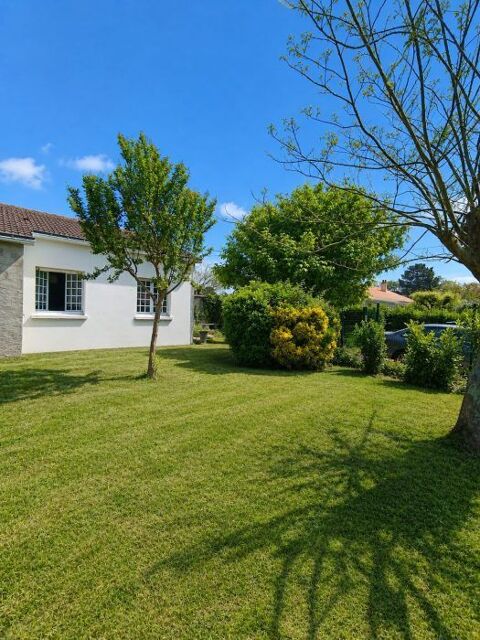   Maison 250 M² sur la commune de Challans 5 chambres Maison - 8 pièce(s) - 250 m²