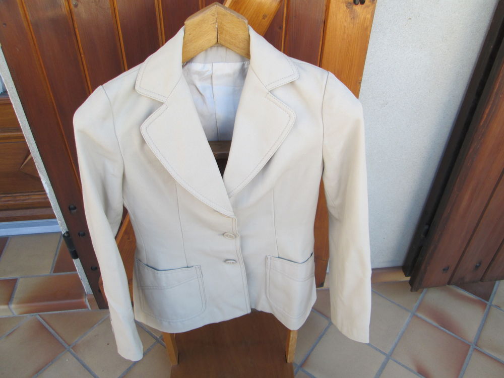 Veste beige Vêtements
