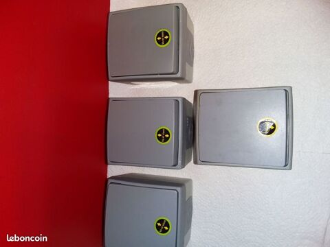 Lot n°21 - interrupteurs + bouton poussoir
13 Serres-Castet (64)