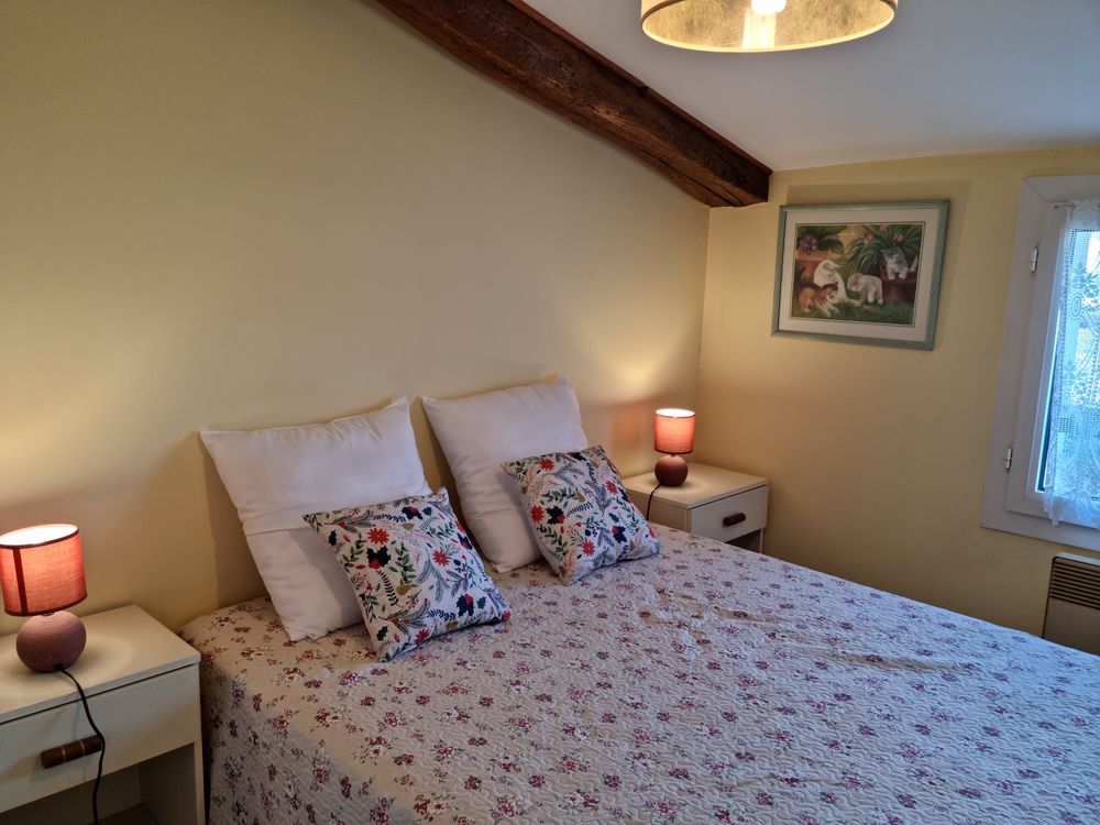   MAISON CHARENTAISE au calme près des Thermes de SAUJON       Vacances  / Offres de location 