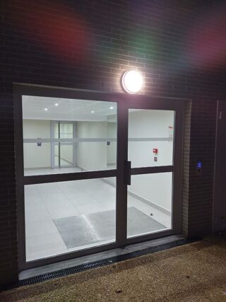  Parking / Garage � vendre 12 m� Osny