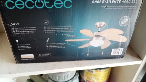 ventilateur plafond lumineux 3 vitesse n'as jamais servi  40 Courpire (63)