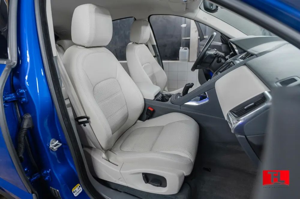 E-PACE E-Pace 2.0 - 250 ch AWD BVA S 2018 occasion 59310 Auchy-lez-Orchies