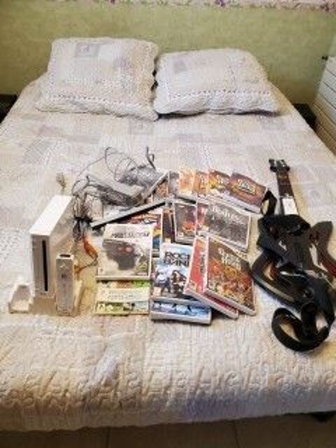 console wii avec guitare 100 Luzancy (77)
