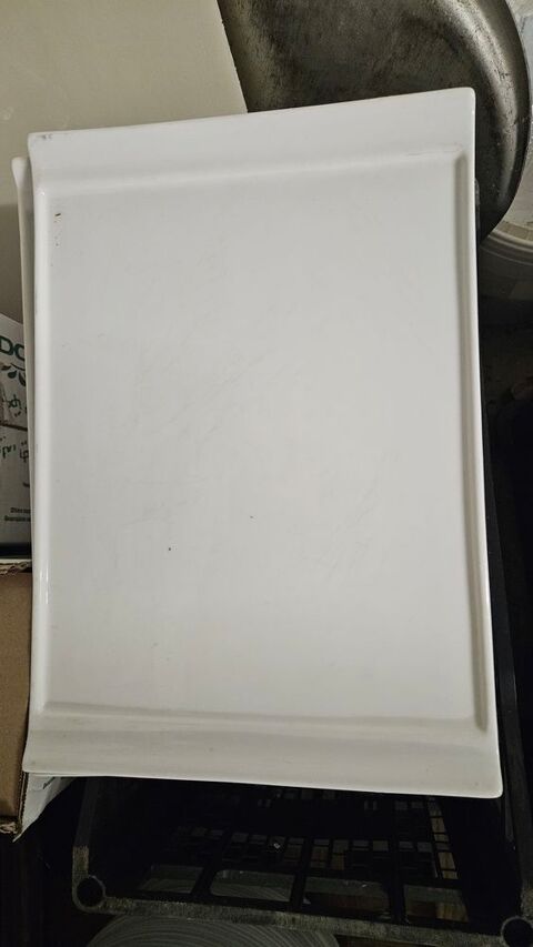 Lot de 35 assiettes  160 Agde (34)