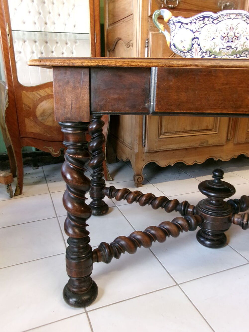 Bureau ancien en noyer Meubles