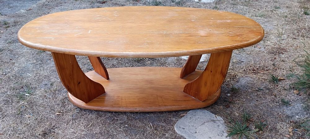 Table basse de salon ovale avec deux plateaux Meubles