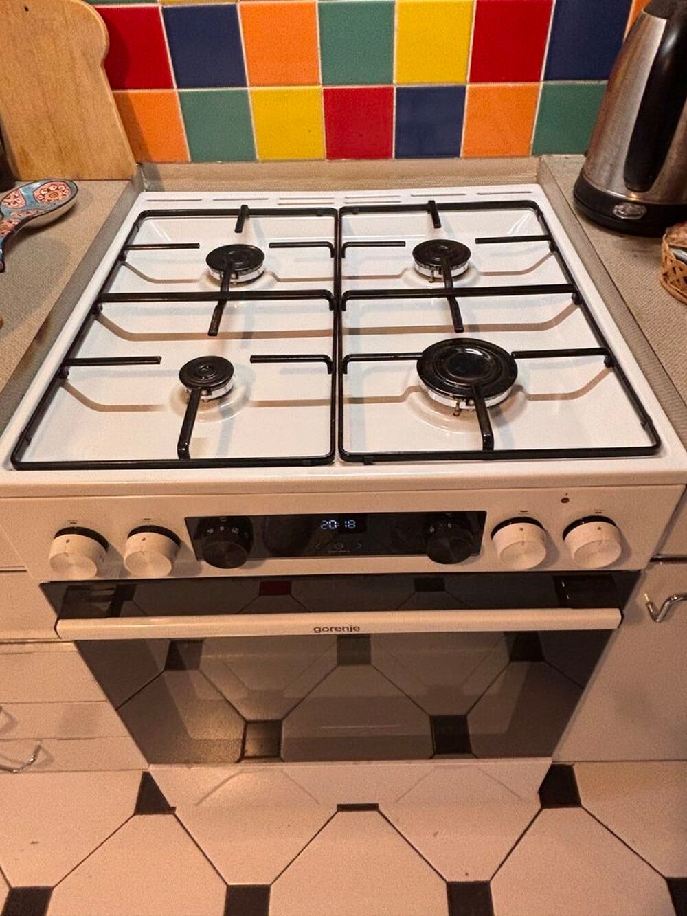 Gazini&egrave;re Gorenje tr&egrave;s bon &eacute;tat Electroménager