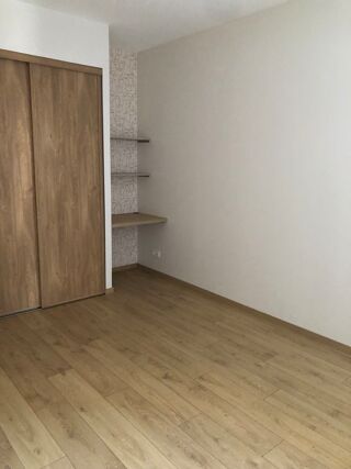  Appartement � louer 3 pi�ces 73 m�