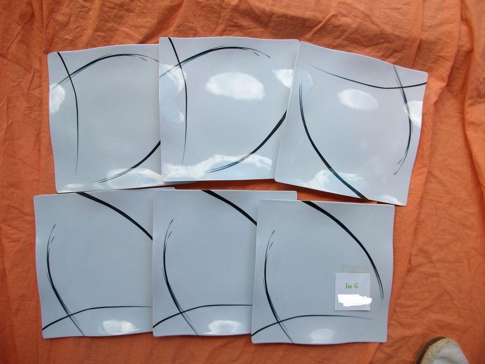Lot de 6 assiettes carr&eacute;es en plastique Cuisine